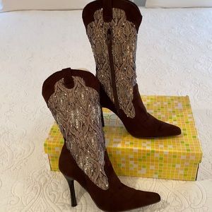 🔥Host Pick🔥Mid Calf High Heel Suede Cowboy Boots Size 8.5 Brown